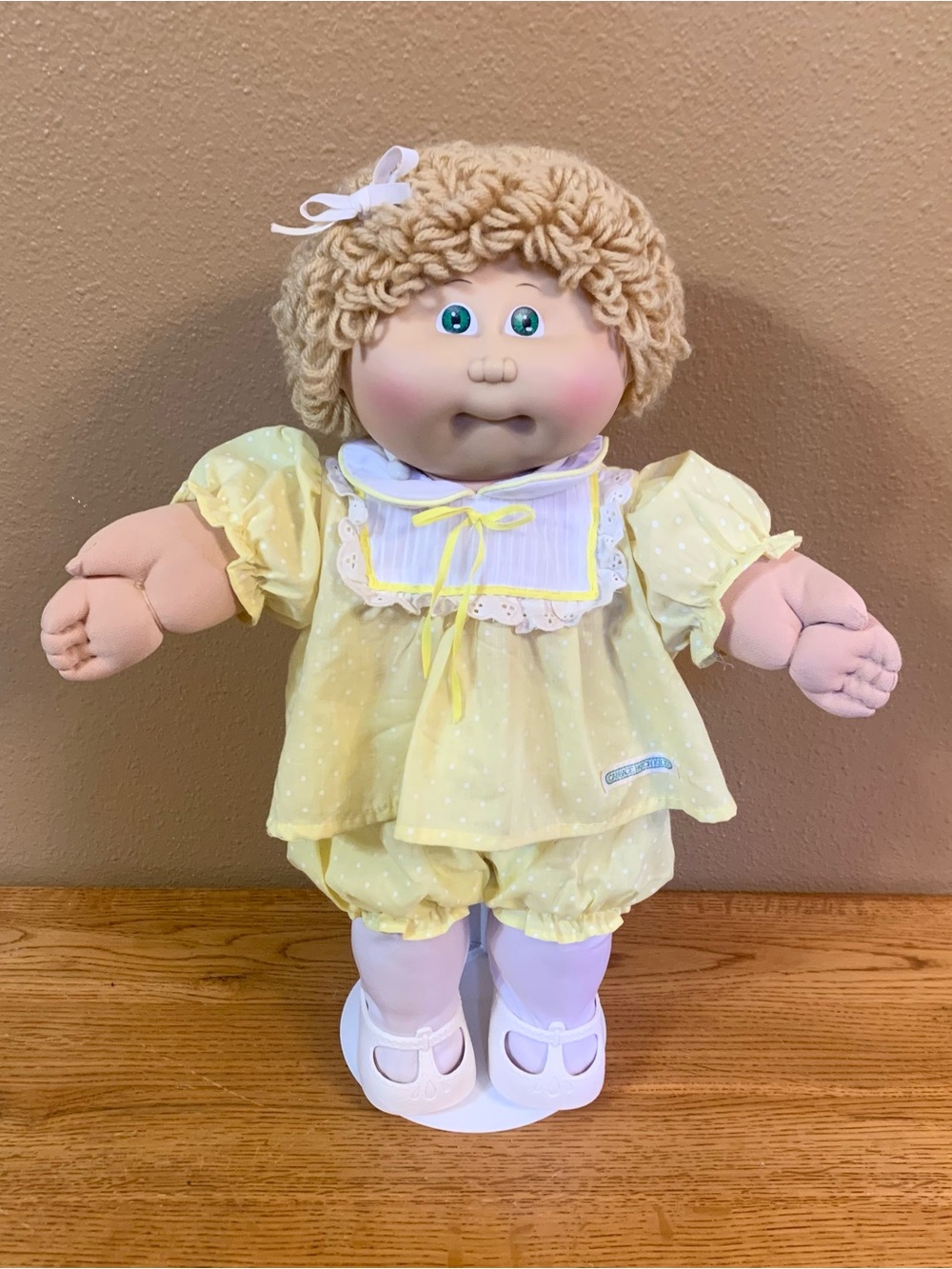 Vintage Cabbage Patch Kids Doll HM1 Girl IC Factory In Yellow Polka Dot Dress